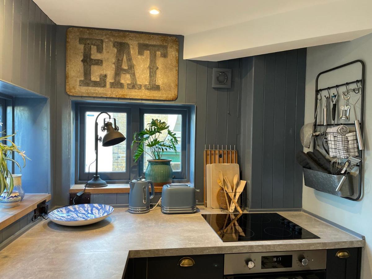 Fabulous Apartment Seconds From Beach By Whitstable-Holidays, Pudding Pan Kültér fotó